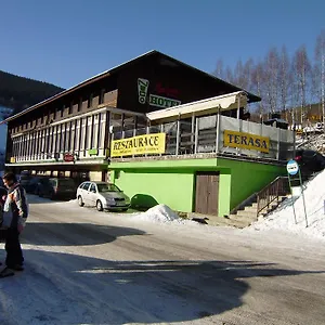 2* Hotel Nico